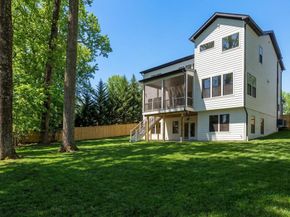 913 Symphony Circle SW, Vienna VA 22180