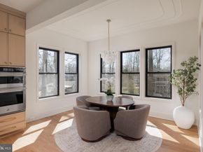 913 Symphony Circle SW, Vienna VA 22180