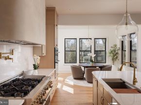 913 Symphony Circle SW, Vienna VA 22180