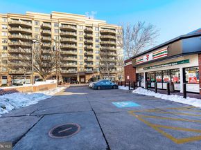 4801 Fairmont Avenue 713, Bethesda MD 20814