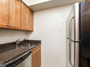 4801 Fairmont Avenue 713, Bethesda MD 20814