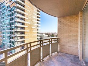 4801 Fairmont Avenue 713, Bethesda MD 20814