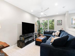 212 N 21st Street 1, Philadelphia PA 19103