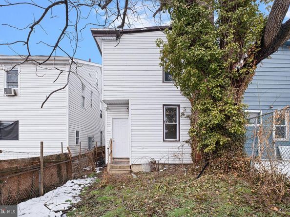 403 S 6TH Street, Darby PA 19023