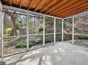 542 Upper Weadley Road, Wayne PA 19087