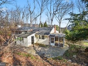542 Upper Weadley Road, Wayne PA 19087