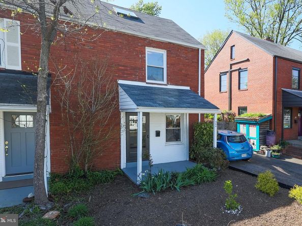 304 S Veitch Street, Arlington VA 22204