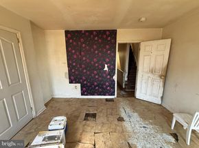 2040 N Lambert Street, Philadelphia PA 19121
