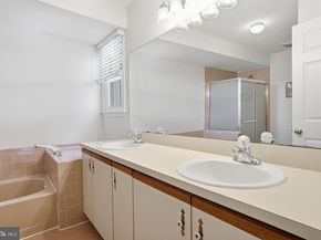 1565 Butterfly Court, Yardley PA 19067