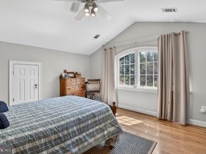 5807 Grosvenor Lane, Bethesda MD 20814