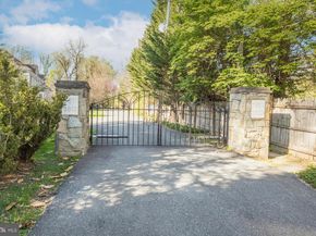 5807 Grosvenor Lane, Bethesda MD 20814