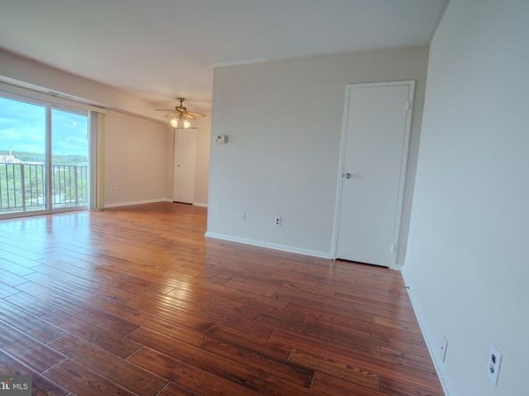6147 Edsall Road N, Alexandria VA 22304