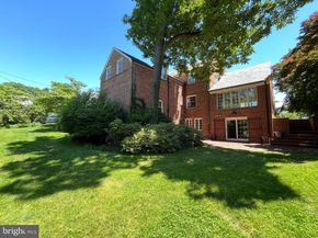 2328 S Nash Street, Arlington VA 22202