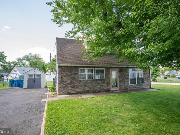 587 Arbor Road, Morrisville PA 19067