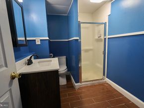 8905 Springview Road, Philadelphia PA 19115
