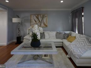 8905 Springview Road, Philadelphia PA 19115