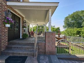 8905 Springview Road, Philadelphia PA 19115