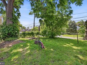 1022 Lawnton Terrace, Glenolden PA 19036