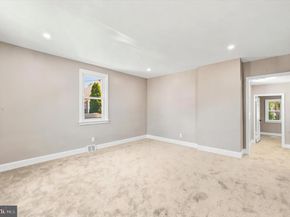 1022 Lawnton Terrace, Glenolden PA 19036