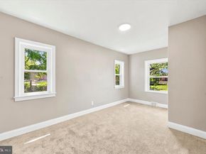 1022 Lawnton Terrace, Glenolden PA 19036