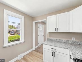 1022 Lawnton Terrace, Glenolden PA 19036