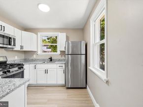 1022 Lawnton Terrace, Glenolden PA 19036