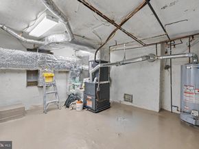5201 38TH Street NW, Washington DC 20015