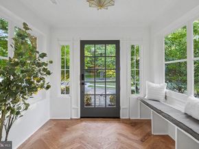 5201 38TH Street NW, Washington DC 20015
