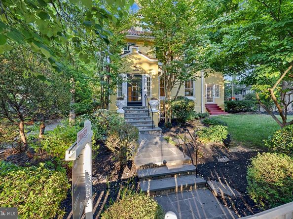 5201 38TH Street NW, Washington DC 20015