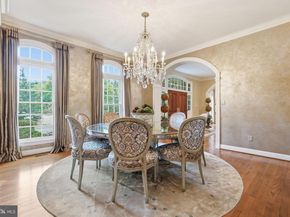 7818 Crownhurst Court, Mclean VA 22102