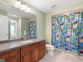 7818 Crownhurst Court, Mclean VA 22102