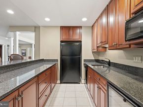 7818 Crownhurst Court, Mclean VA 22102