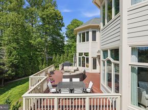 7818 Crownhurst Court, Mclean VA 22102
