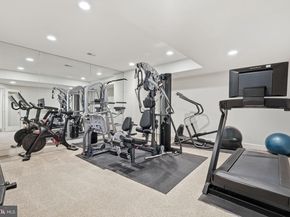 7818 Crownhurst Court, Mclean VA 22102