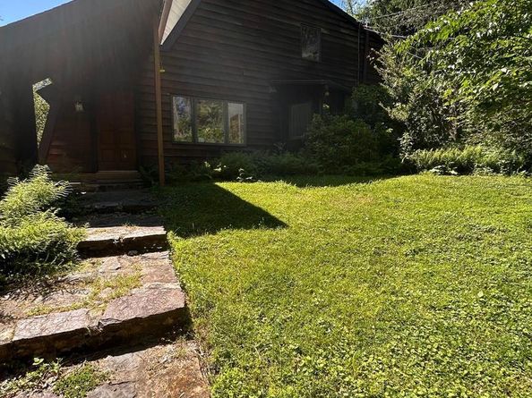 8204 Brookside Road, Elkins Park PA 19027