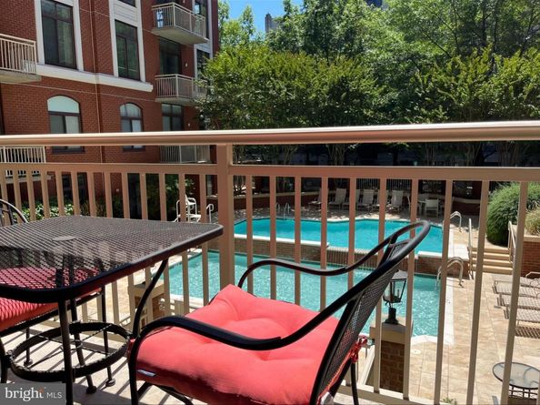 1201 N Garfield Street 202, Arlington VA 22201