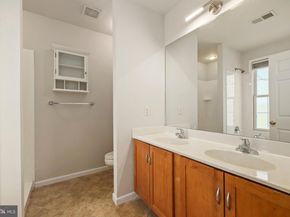 2012 S Glebe Road, Arlington VA 22204