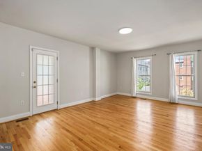 2012 S Glebe Road, Arlington VA 22204