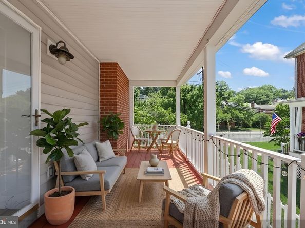 2012 S Glebe Road, Arlington VA 22204