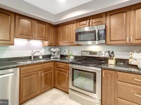 2036 Brooks Square Place, Falls Church VA 22043