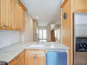 522 S 24TH Street, Philadelphia PA 19146