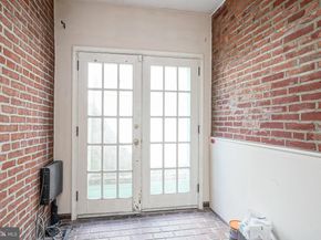 522 S 24TH Street, Philadelphia PA 19146