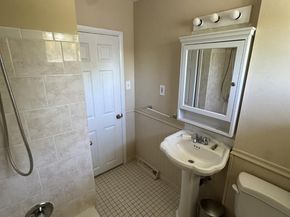609 Foster Road, Cheltenham PA 19012