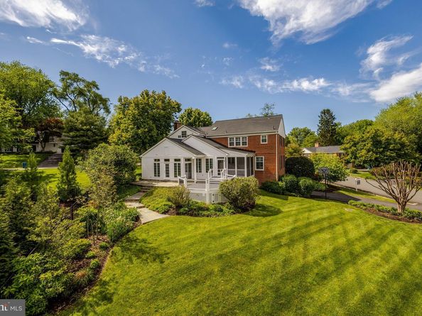 911 Rail Court, Mclean VA 22102