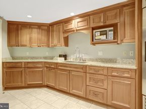 1201 N Nash Street 402, Arlington VA 22209
