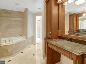 1201 N Nash Street 402, Arlington VA 22209