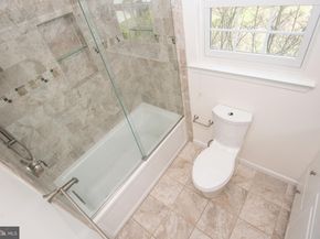 19 Viburnum Court, Lafayette Hill PA 19444