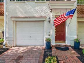 343 Helmuth Lane, Alexandria VA 22304