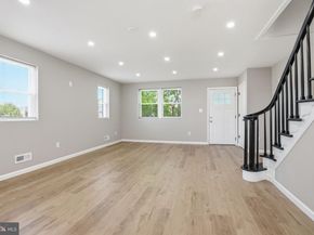 1100 E Phil Ellena Street, Philadelphia PA 19150