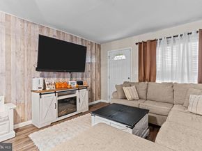 14 Dewberry Lane, Levittown PA 19055